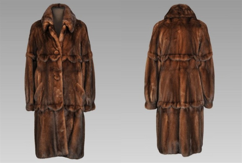 Brown male skin on skin Mink coat Size 10 Length 44</BR><font size="+2">$899.00<font>